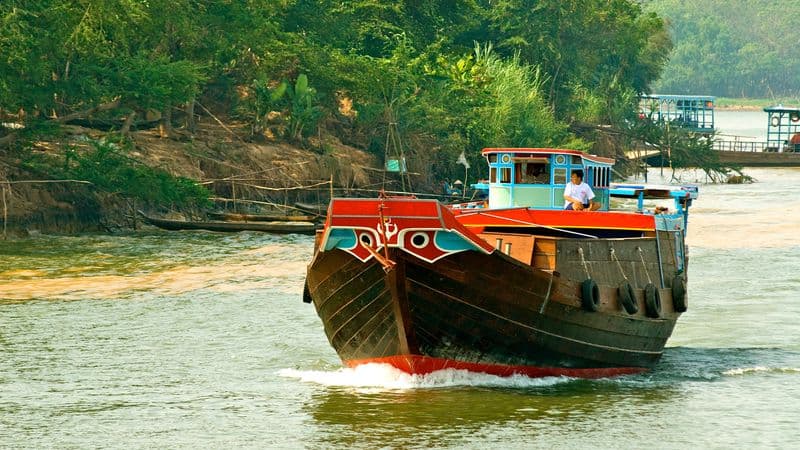 From the Mekong Delta to Siem Reap (port-to-port cruise)